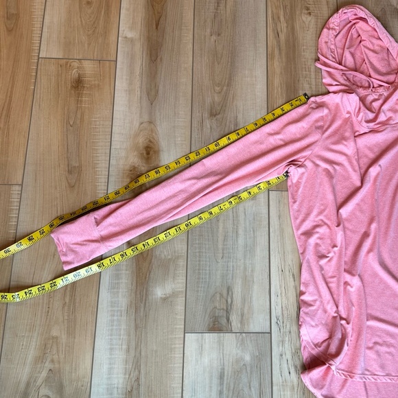 Reebok Womens Lightweight Long Sleeve Hooded Pullover Peachy-Pink Size Medium - Picture 7 of 13